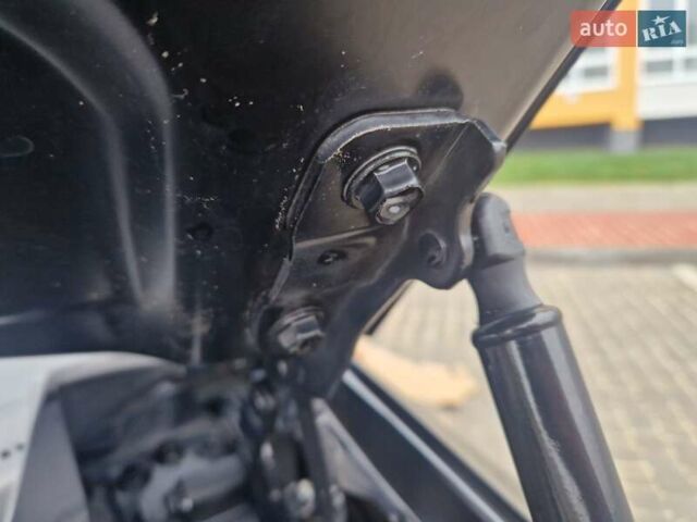 Черный Хендай Санта Фе, объемом двигателя 2.2 л и пробегом 94 тыс. км за 20300 $, фото 94 на Automoto.ua