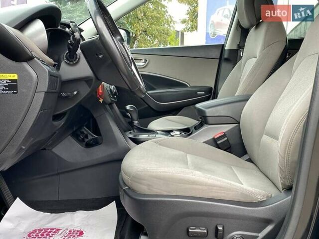 Черный Хендай Санта Фе, объемом двигателя 2.36 л и пробегом 150 тыс. км за 12700 $, фото 12 на Automoto.ua