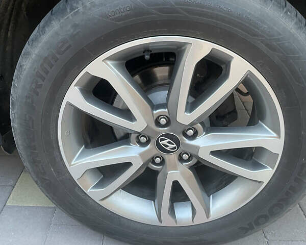 Черный Хендай Санта Фе, объемом двигателя 2.2 л и пробегом 255 тыс. км за 17500 $, фото 10 на Automoto.ua