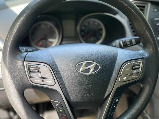 Черный Хендай Санта Фе, объемом двигателя 2.4 л и пробегом 164 тыс. км за 13500 $, фото 4 на Automoto.ua