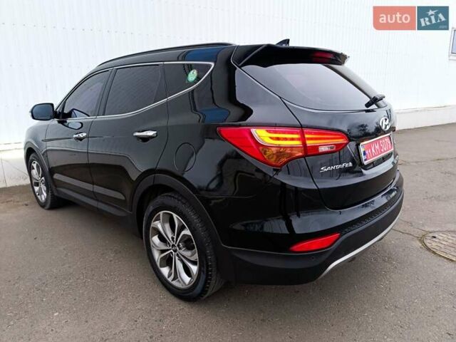 Черный Хендай Санта Фе, объемом двигателя 2 л и пробегом 211 тыс. км за 17200 $, фото 4 на Automoto.ua