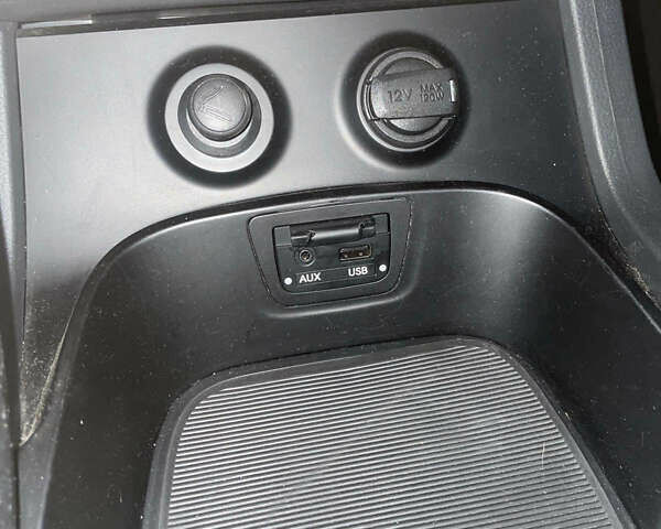 Черный Хендай Санта Фе, объемом двигателя 2.2 л и пробегом 255 тыс. км за 17500 $, фото 25 на Automoto.ua