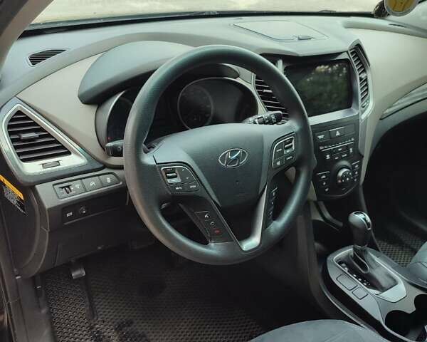 Черный Хендай Санта Фе, объемом двигателя 2.36 л и пробегом 168 тыс. км за 13000 $, фото 22 на Automoto.ua