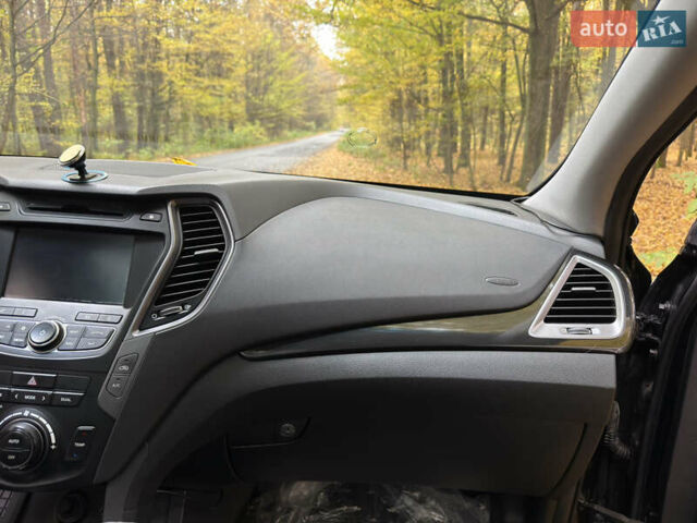 Хендай Санта Фе 2014 в Житомире на Automoto.ua Черный Хендай Санта Фе, объемом двигателя 2.2 л и пробегом 94 тыс. км за 19000 $, фото 13 на Automoto.ua