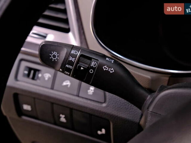 Черный Хендай Санта Фе, объемом двигателя 3.34 л и пробегом 164 тыс. км за 12900 $, фото 23 на Automoto.ua