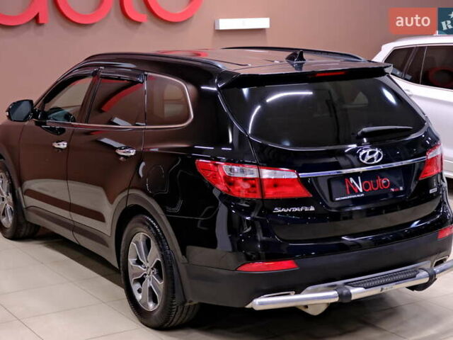 Черный Хендай Санта Фе, объемом двигателя 3.34 л и пробегом 164 тыс. км за 12900 $, фото 15 на Automoto.ua