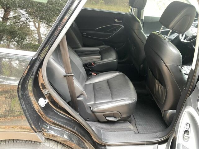 Черный Хендай Санта Фе, объемом двигателя 2.2 л и пробегом 217 тыс. км за 15900 $, фото 13 на Automoto.ua