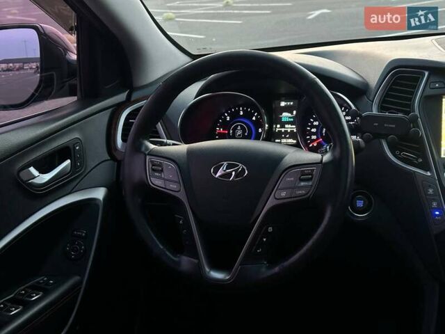 Черный Хендай Санта Фе, объемом двигателя 2 л и пробегом 131 тыс. км за 21000 $, фото 15 на Automoto.ua