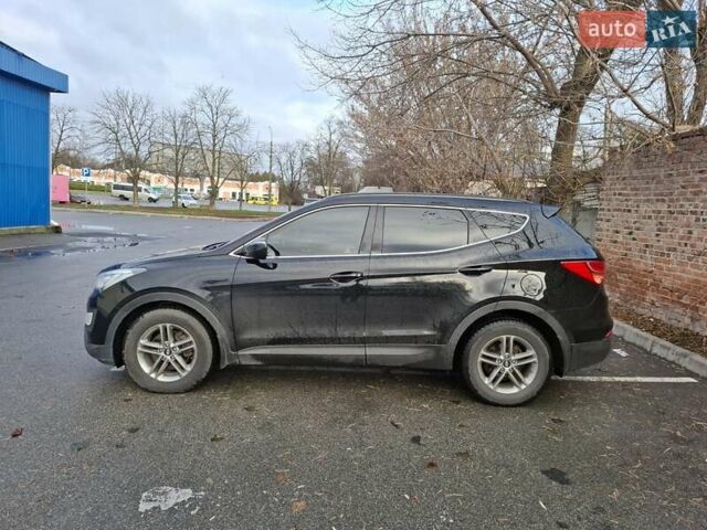 Черный Хендай Санта Фе, объемом двигателя 2.2 л и пробегом 215 тыс. км за 15500 $, фото 3 на Automoto.ua