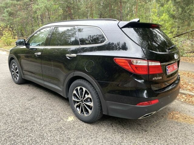 Черный Хендай Санта Фе, объемом двигателя 2.2 л и пробегом 217 тыс. км за 15900 $, фото 2 на Automoto.ua