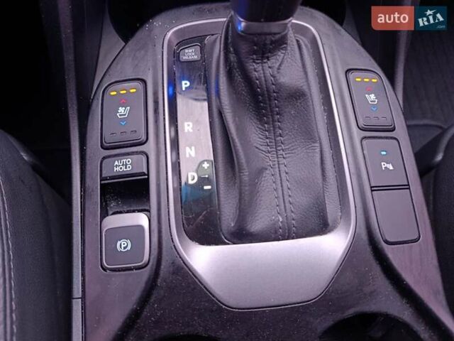 Черный Хендай Санта Фе, объемом двигателя 2 л и пробегом 211 тыс. км за 17200 $, фото 23 на Automoto.ua