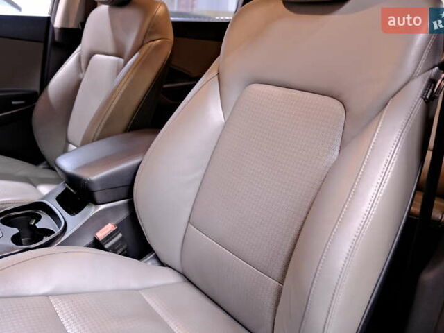 Черный Хендай Санта Фе, объемом двигателя 3.34 л и пробегом 164 тыс. км за 12900 $, фото 30 на Automoto.ua