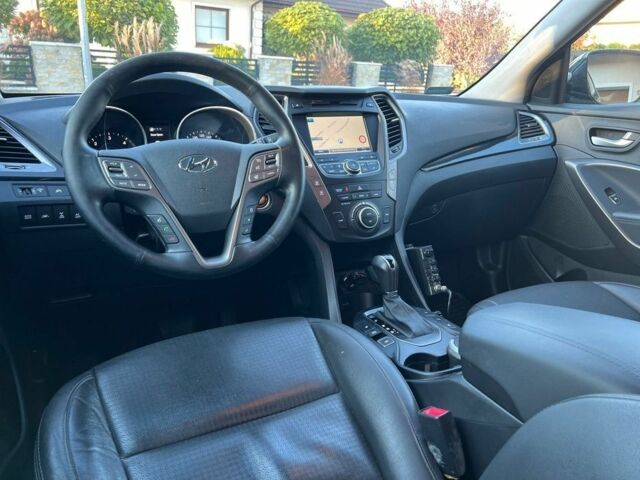 Черный Хендай Санта Фе, объемом двигателя 0 л и пробегом 140 тыс. км за 7100 $, фото 5 на Automoto.ua