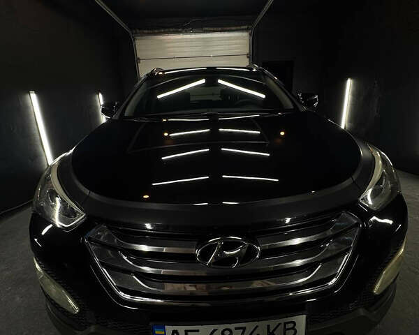 Черный Хендай Санта Фе, объемом двигателя 2.35 л и пробегом 135 тыс. км за 19800 $, фото 2 на Automoto.ua