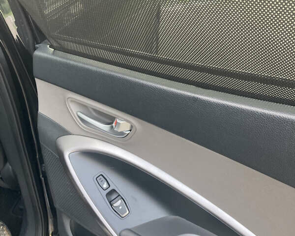 Черный Хендай Санта Фе, объемом двигателя 2.36 л и пробегом 178 тыс. км за 14200 $, фото 7 на Automoto.ua