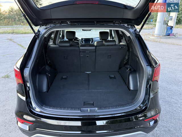 Черный Хендай Санта Фе, объемом двигателя 2.2 л и пробегом 179 тыс. км за 23300 $, фото 56 на Automoto.ua