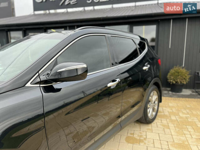 Черный Хендай Санта Фе, объемом двигателя 2 л и пробегом 176 тыс. км за 13600 $, фото 3 на Automoto.ua