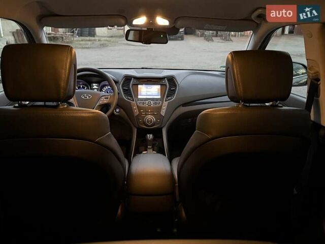 Черный Хендай Санта Фе, объемом двигателя 2.2 л и пробегом 129 тыс. км за 21877 $, фото 55 на Automoto.ua