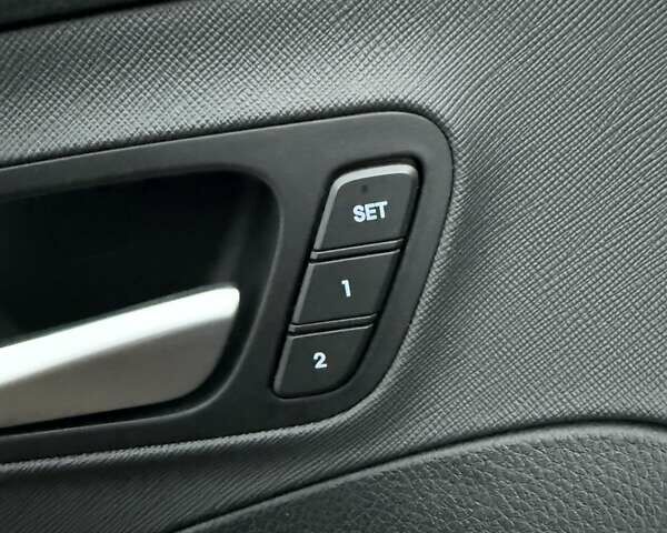 Черный Хендай Санта Фе, объемом двигателя 2.2 л и пробегом 129 тыс. км за 21877 $, фото 19 на Automoto.ua