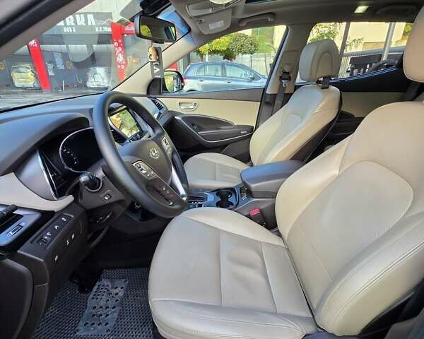 Черный Хендай Санта Фе, объемом двигателя 2.2 л и пробегом 153 тыс. км за 18000 $, фото 17 на Automoto.ua