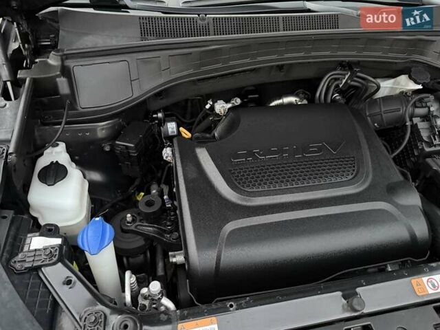 Черный Хендай Санта Фе, объемом двигателя 2.2 л и пробегом 129 тыс. км за 21877 $, фото 48 на Automoto.ua