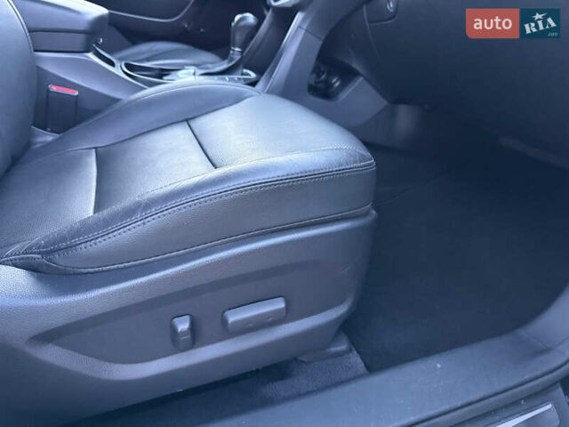 Черный Хендай Санта Фе, объемом двигателя 2.2 л и пробегом 179 тыс. км за 23300 $, фото 45 на Automoto.ua