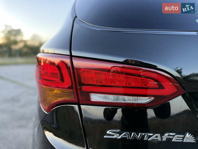 Черный Хендай Санта Фе, объемом двигателя 2.2 л и пробегом 179 тыс. км за 23300 $, фото 23 на Automoto.ua