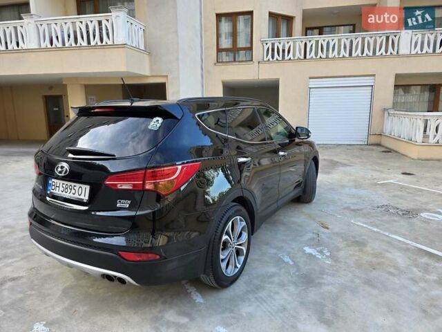 Черный Хендай Санта Фе, объемом двигателя 2.2 л и пробегом 153 тыс. км за 18000 $, фото 4 на Automoto.ua