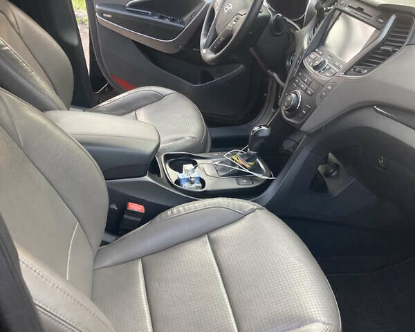 Черный Хендай Санта Фе, объемом двигателя 2.36 л и пробегом 178 тыс. км за 14200 $, фото 8 на Automoto.ua