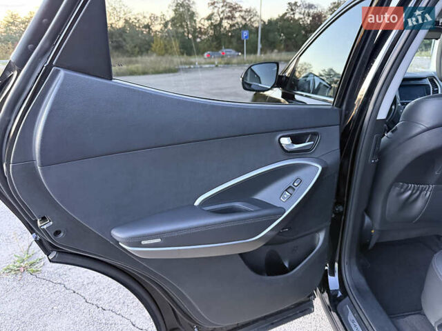 Черный Хендай Санта Фе, объемом двигателя 2.2 л и пробегом 179 тыс. км за 23300 $, фото 52 на Automoto.ua