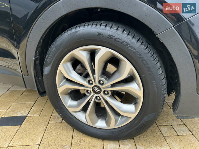 Черный Хендай Санта Фе, объемом двигателя 2 л и пробегом 176 тыс. км за 13600 $, фото 16 на Automoto.ua