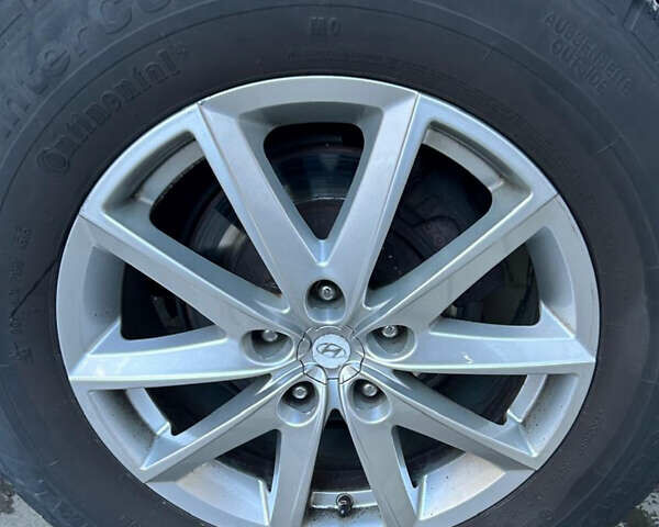 Чорний Хендай Санта Фе, об'ємом двигуна 2 л та пробігом 126 тис. км за 17500 $, фото 11 на Automoto.ua