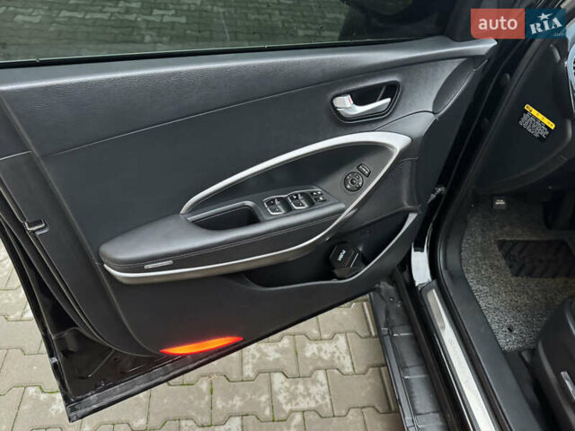 Черный Хендай Санта Фе, объемом двигателя 2 л и пробегом 180 тыс. км за 18200 $, фото 9 на Automoto.ua