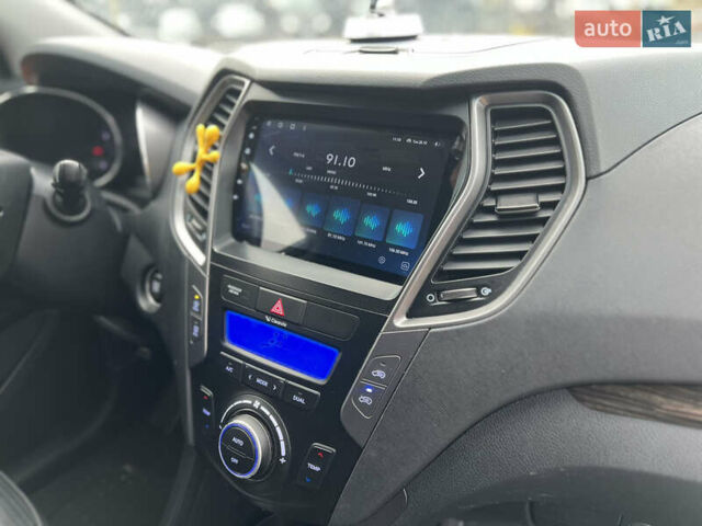 Черный Хендай Санта Фе, объемом двигателя 2 л и пробегом 176 тыс. км за 13600 $, фото 26 на Automoto.ua