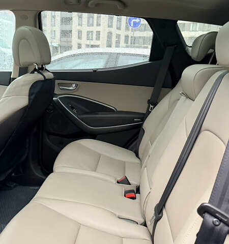 Черный Хендай Санта Фе, объемом двигателя 2.2 л и пробегом 155 тыс. км за 18499 $, фото 14 на Automoto.ua