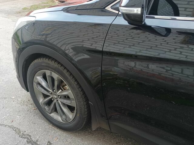 Черный Хендай Санта Фе, объемом двигателя 2.2 л и пробегом 131 тыс. км за 19200 $, фото 4 на Automoto.ua