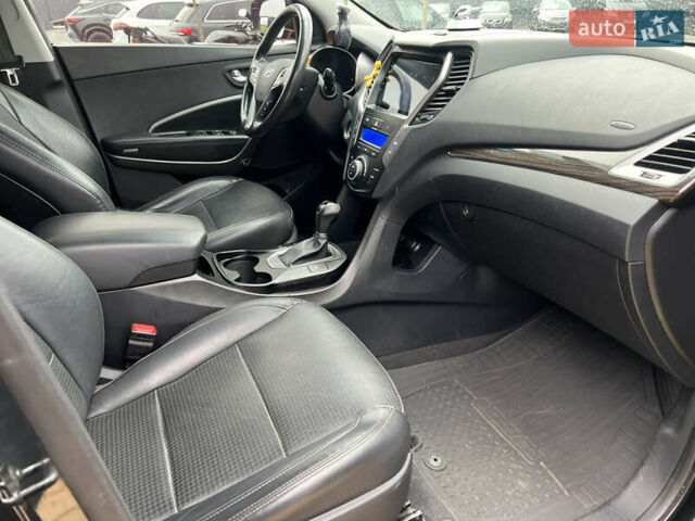 Черный Хендай Санта Фе, объемом двигателя 2 л и пробегом 176 тыс. км за 13600 $, фото 21 на Automoto.ua