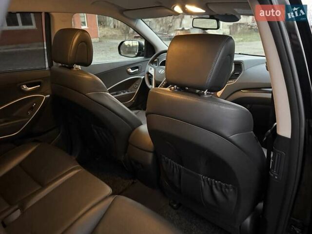 Черный Хендай Санта Фе, объемом двигателя 2.2 л и пробегом 129 тыс. км за 21877 $, фото 43 на Automoto.ua
