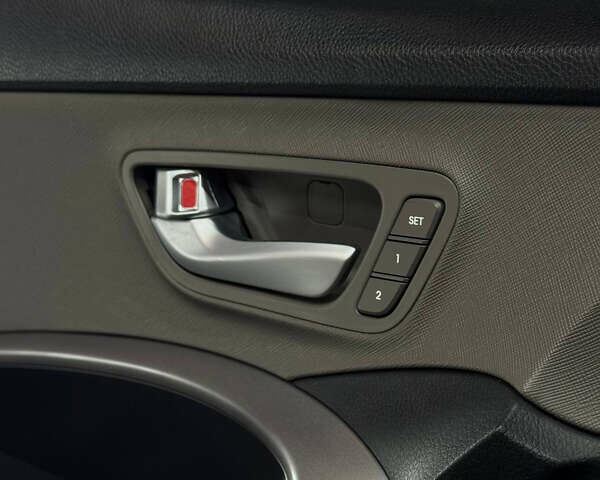 Черный Хендай Санта Фе, объемом двигателя 2.35 л и пробегом 135 тыс. км за 19800 $, фото 23 на Automoto.ua