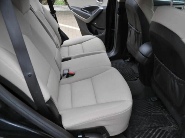 Черный Хендай Санта Фе, объемом двигателя 2 л и пробегом 100 тыс. км за 8300 $, фото 8 на Automoto.ua