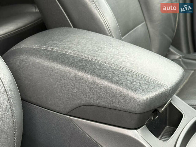 Черный Хендай Санта Фе, объемом двигателя 2.2 л и пробегом 190 тыс. км за 21650 $, фото 61 на Automoto.ua