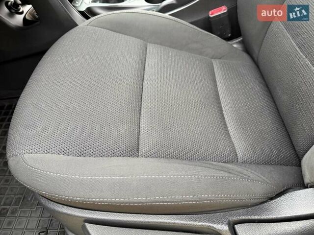 Черный Хендай Санта Фе, объемом двигателя 2.36 л и пробегом 141 тыс. км за 13699 $, фото 25 на Automoto.ua