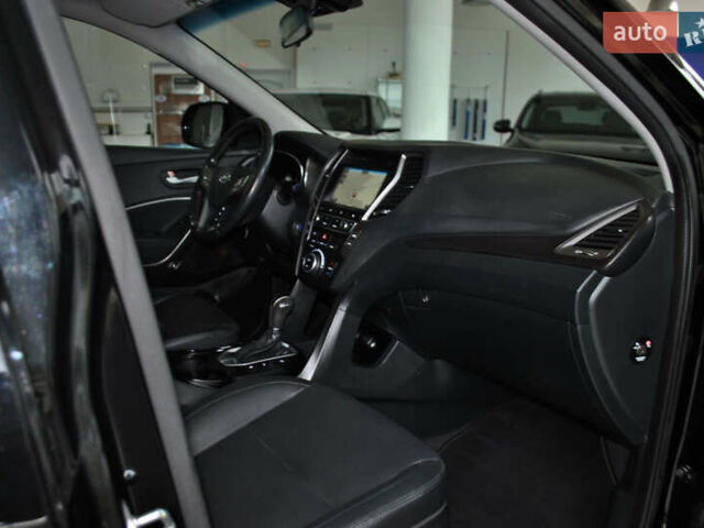 Черный Хендай Санта Фе, объемом двигателя 2.2 л и пробегом 130 тыс. км за 23500 $, фото 43 на Automoto.ua