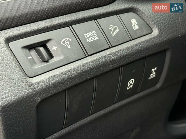 Черный Хендай Санта Фе, объемом двигателя 2.2 л и пробегом 190 тыс. км за 21650 $, фото 62 на Automoto.ua