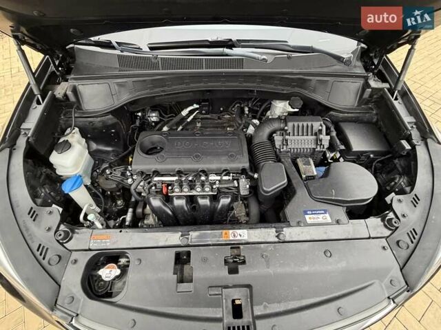 Черный Хендай Санта Фе, объемом двигателя 2.36 л и пробегом 141 тыс. км за 13699 $, фото 12 на Automoto.ua