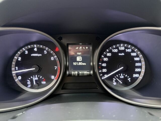 Черный Хендай Санта Фе, объемом двигателя 2.4 л и пробегом 141 тыс. км за 13699 $, фото 8 на Automoto.ua