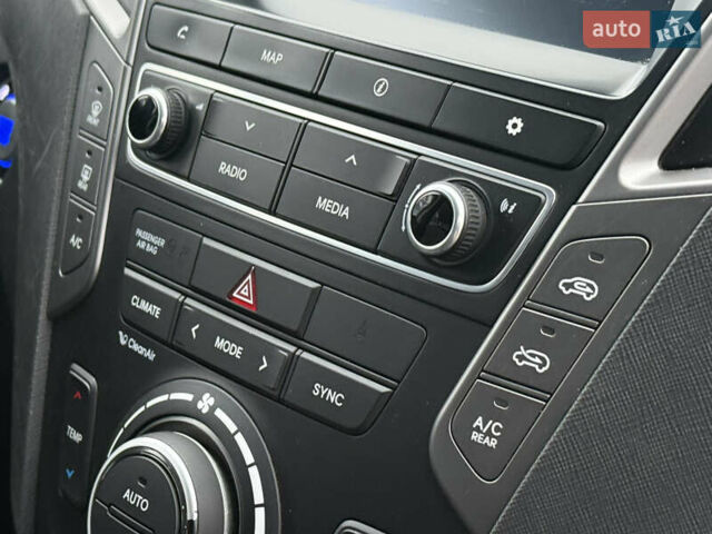 Чорний Хендай Санта Фе, об'ємом двигуна 2.2 л та пробігом 190 тис. км за 20999 $, фото 55 на Automoto.ua