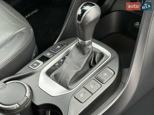 Черный Хендай Санта Фе, объемом двигателя 2.2 л и пробегом 190 тыс. км за 21650 $, фото 59 на Automoto.ua