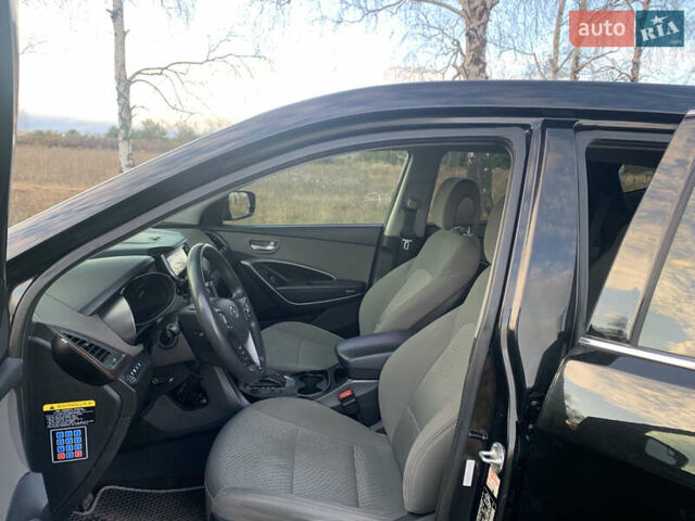 Черный Хендай Санта Фе, объемом двигателя 2.4 л и пробегом 296 тыс. км за 14750 $, фото 6 на Automoto.ua