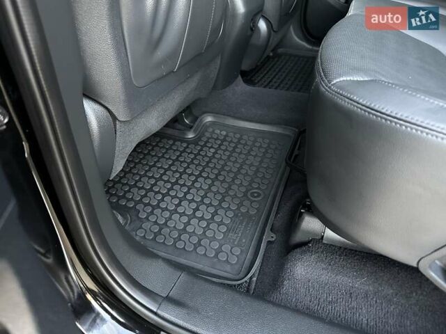 Чорний Хендай Санта Фе, об'ємом двигуна 2.2 л та пробігом 199 тис. км за 19397 $, фото 143 на Automoto.ua